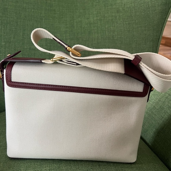 Burberry Note crossbody red leather flap bag - Picture 6 of 7